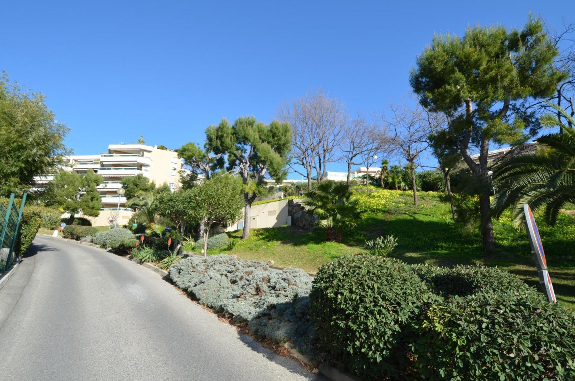 Plein Ciel - Appartement 5 Personnes Avec Piscine Sur La Corniche Fleurie A نيس المظهر الخارجي الصورة